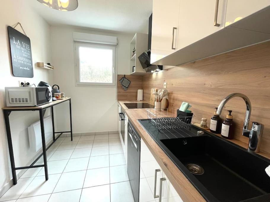 Le Central - Confort Et Calme Au Centre-Ville - Lits Queen Size Bellegarde-sur-Valserine Zewnętrze zdjęcie